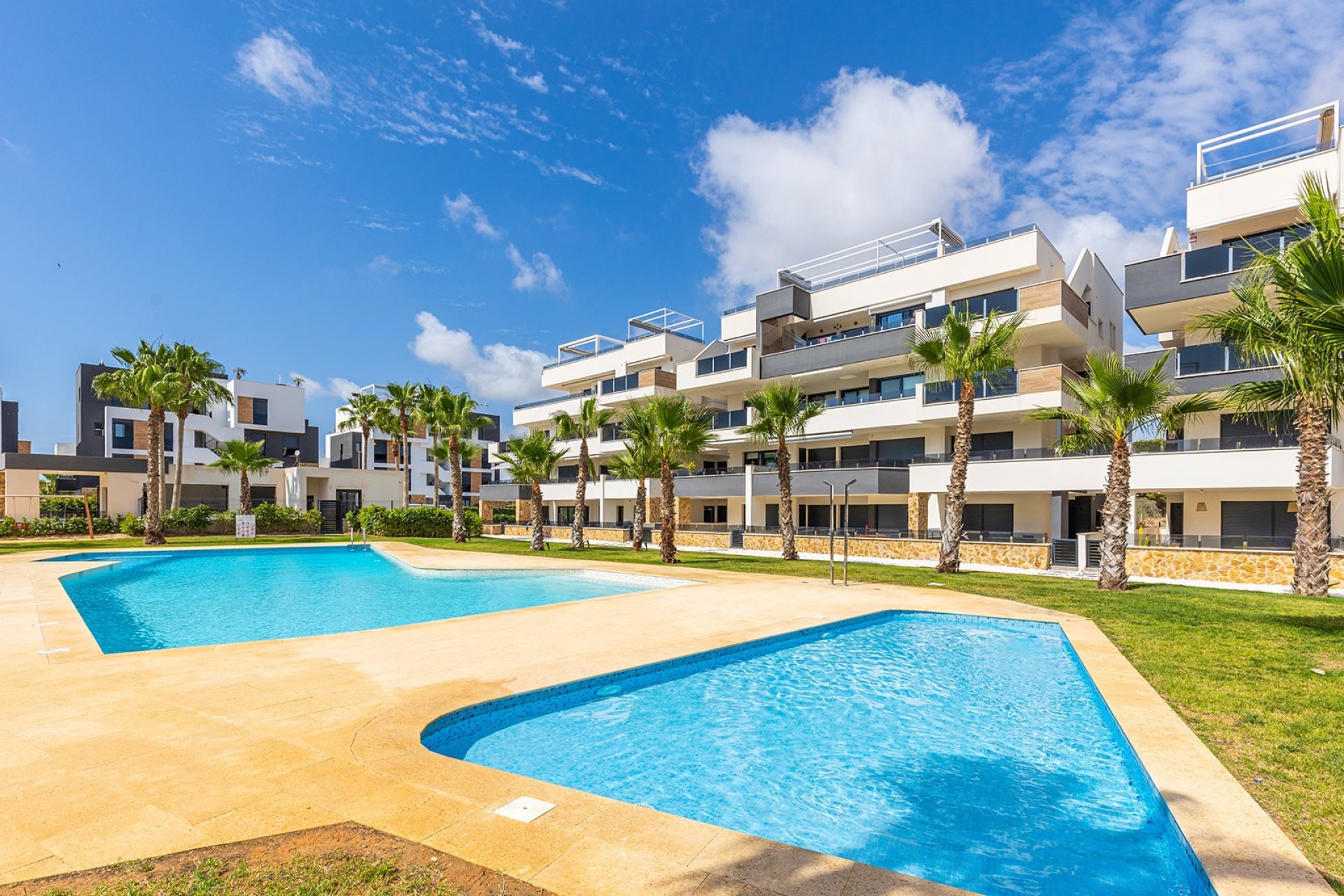 Lange Termijn Verhuur - Appartement / flat -
Orihuela Costa - Los Altos