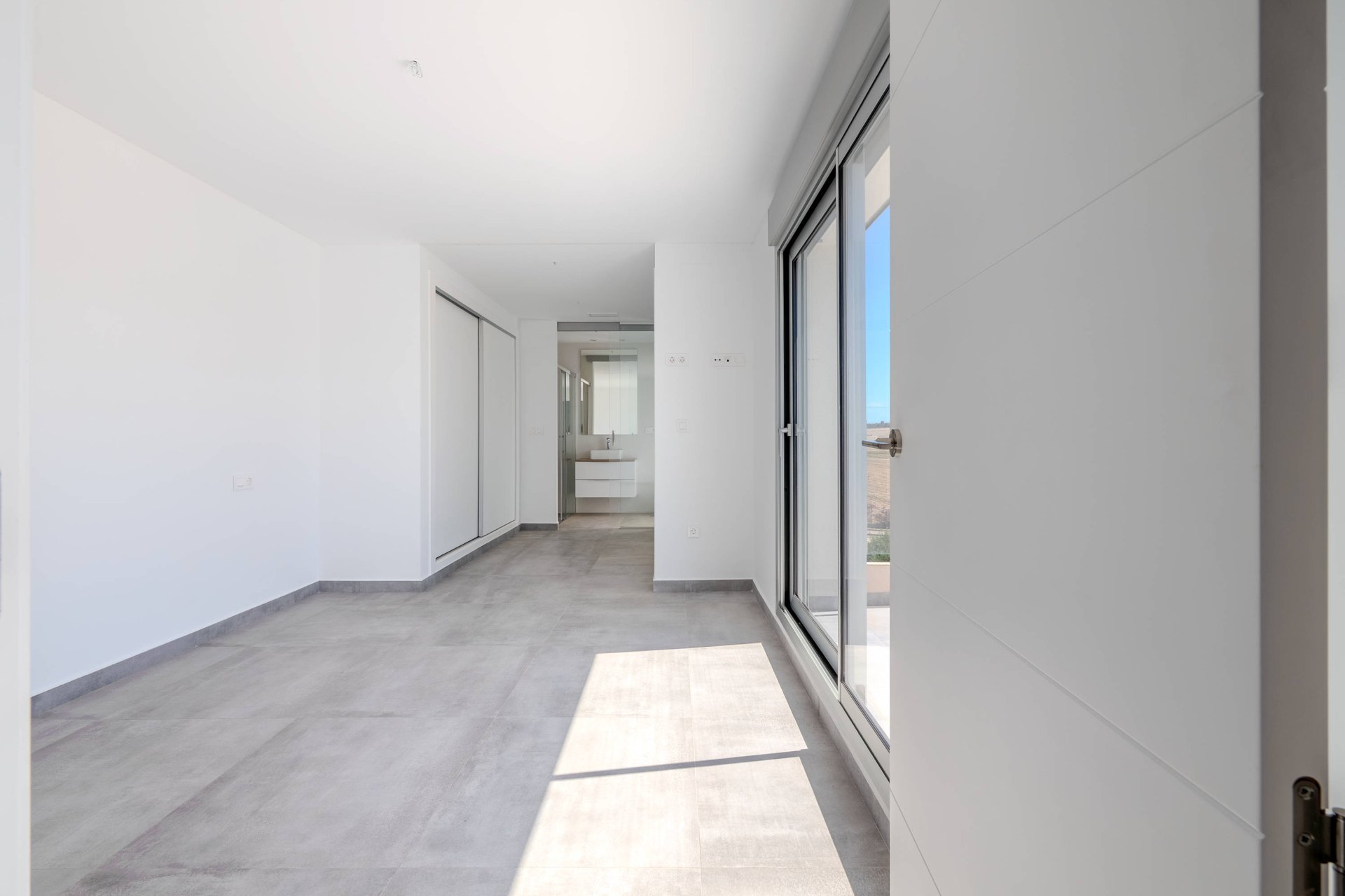 New Build - detached -
Algorfa