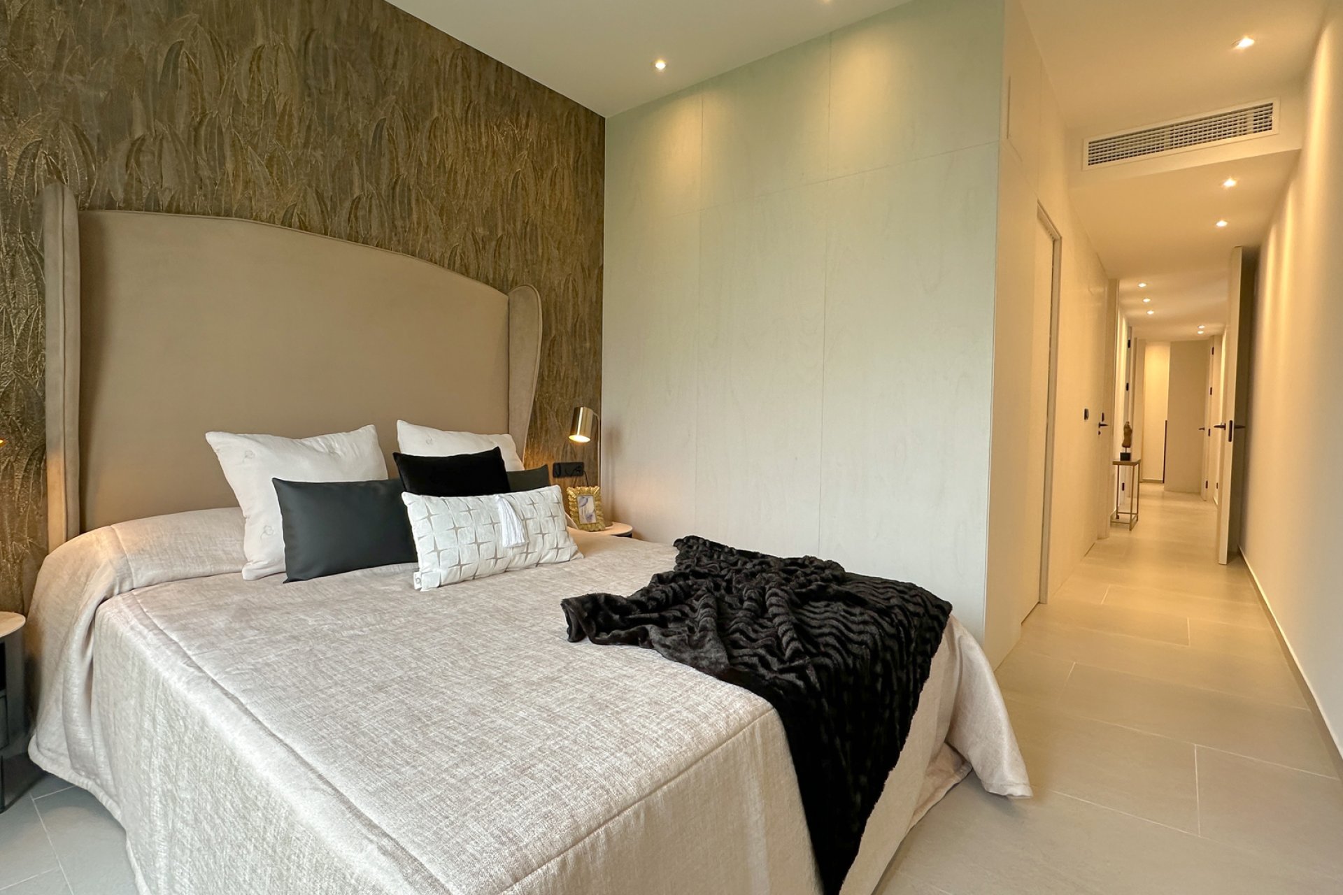New Build - detached -
Algorfa