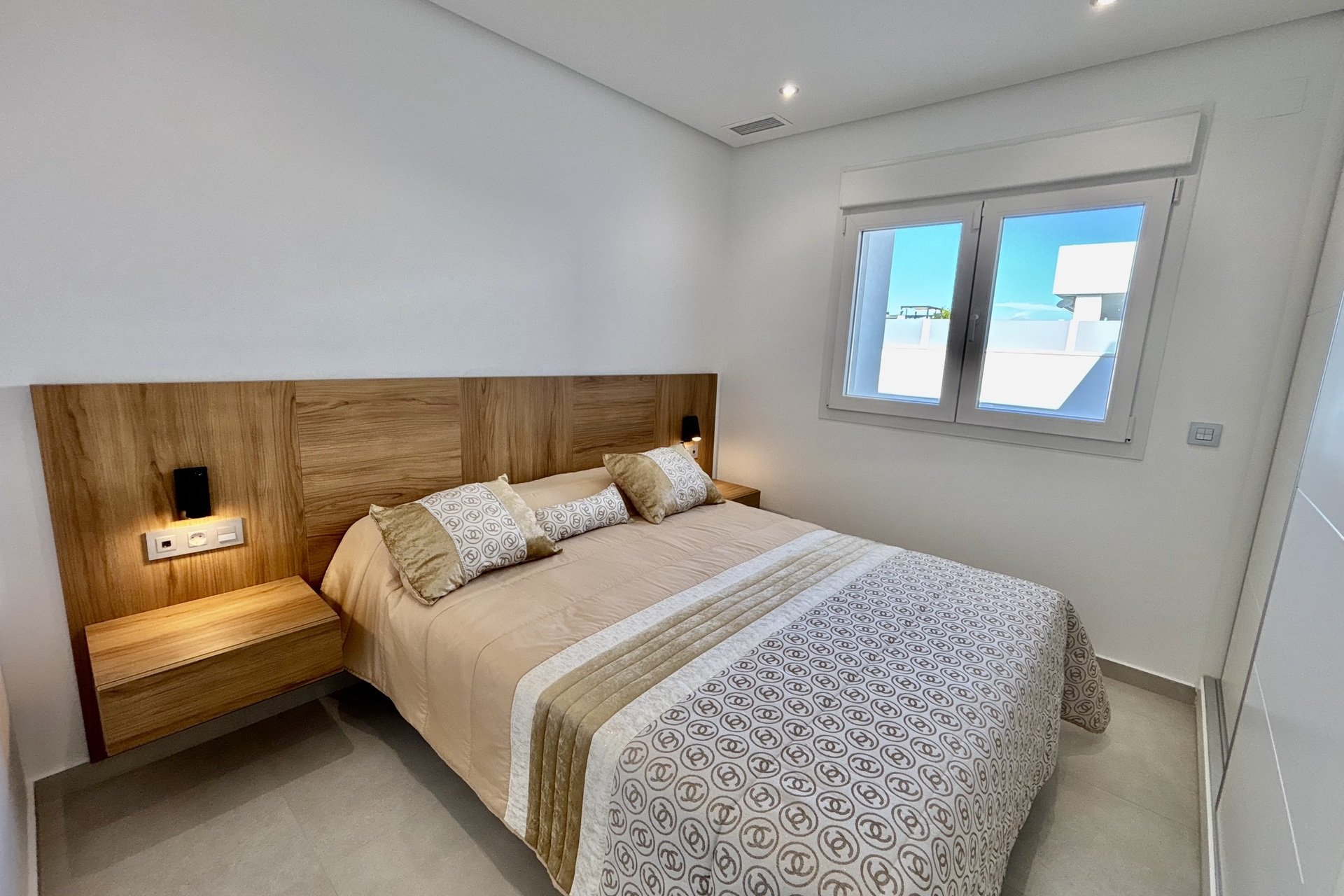 New Build - detached -
Benijofar