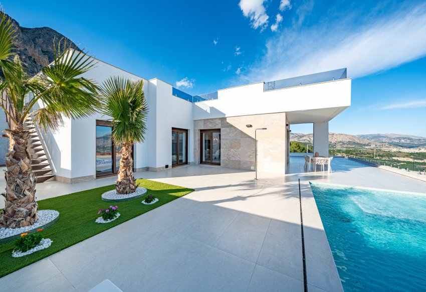 New Build - detached -
Polop