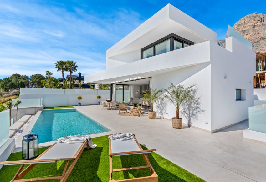 New Build - detached -
Polop