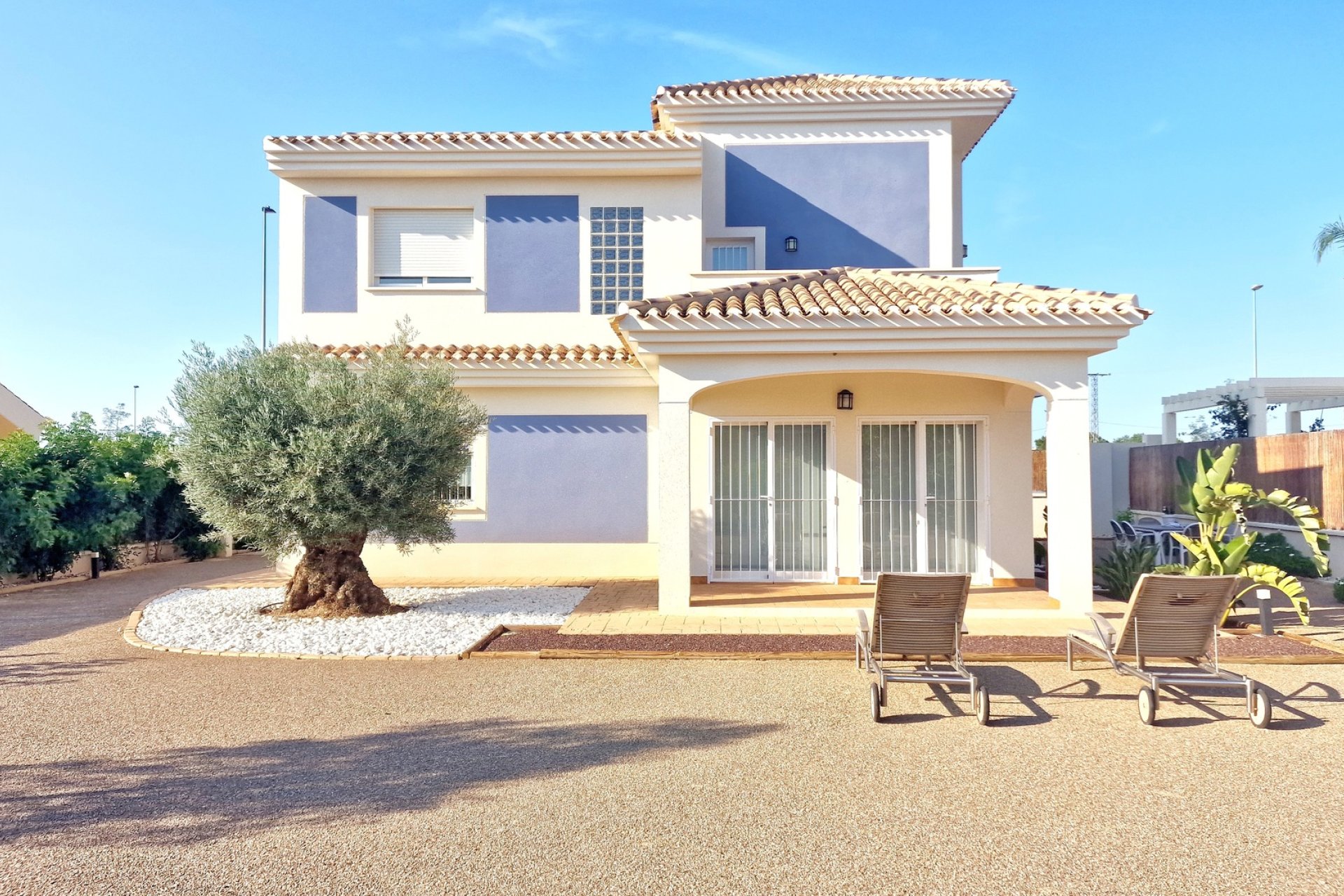 New Build - detached -
Purias