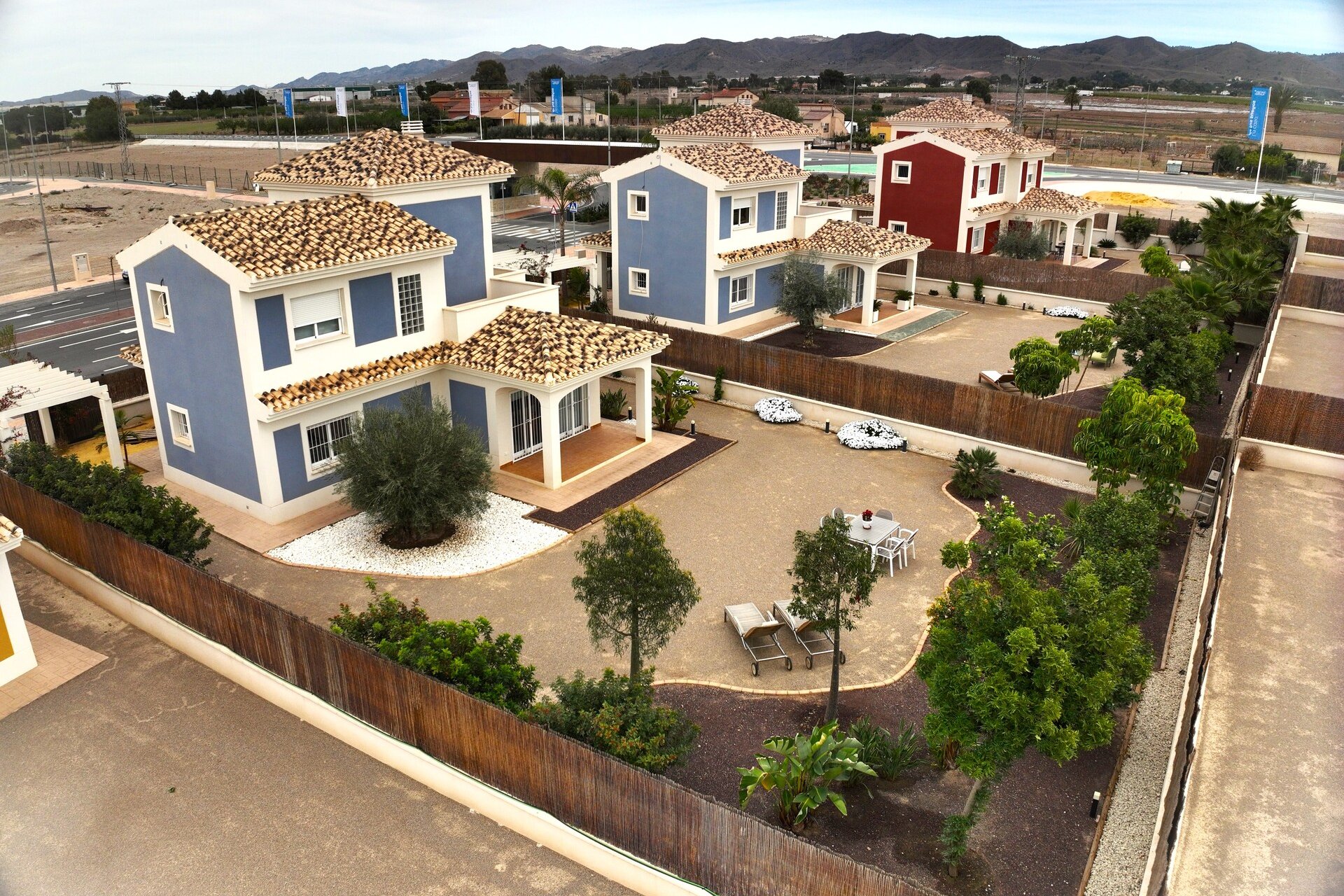 New Build - detached -
Purias