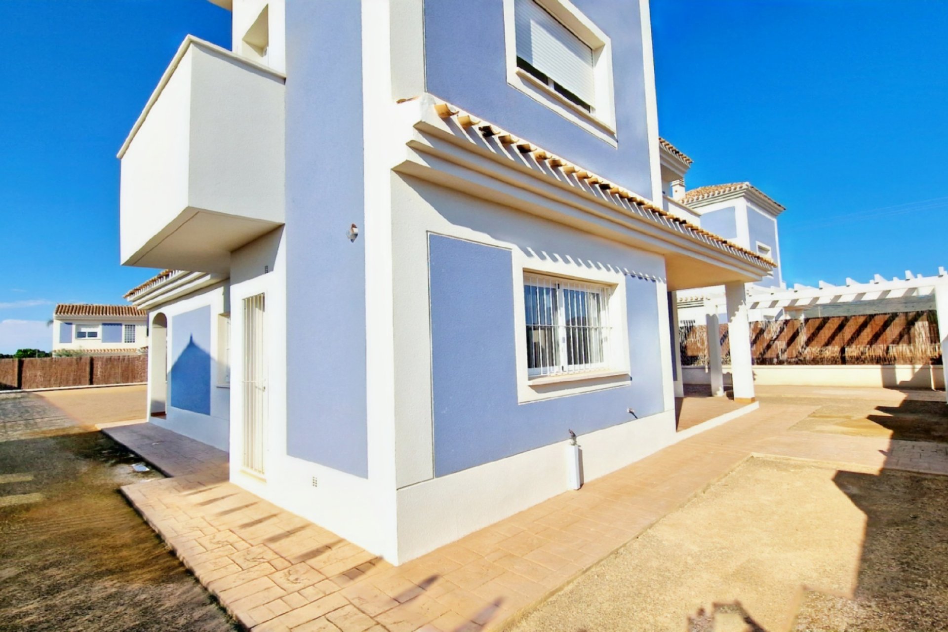 New Build - detached -
Purias