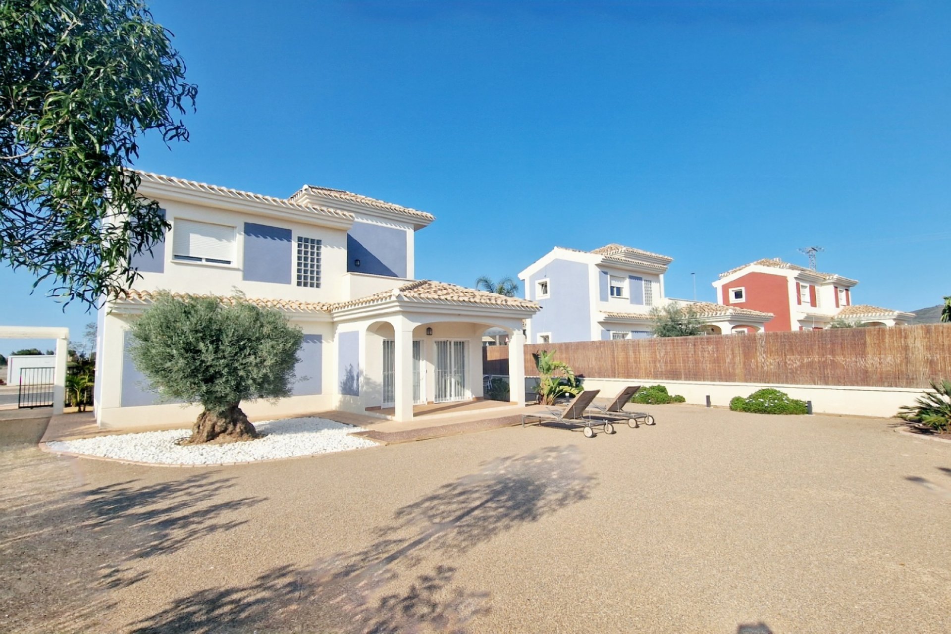 New Build - detached -
Purias