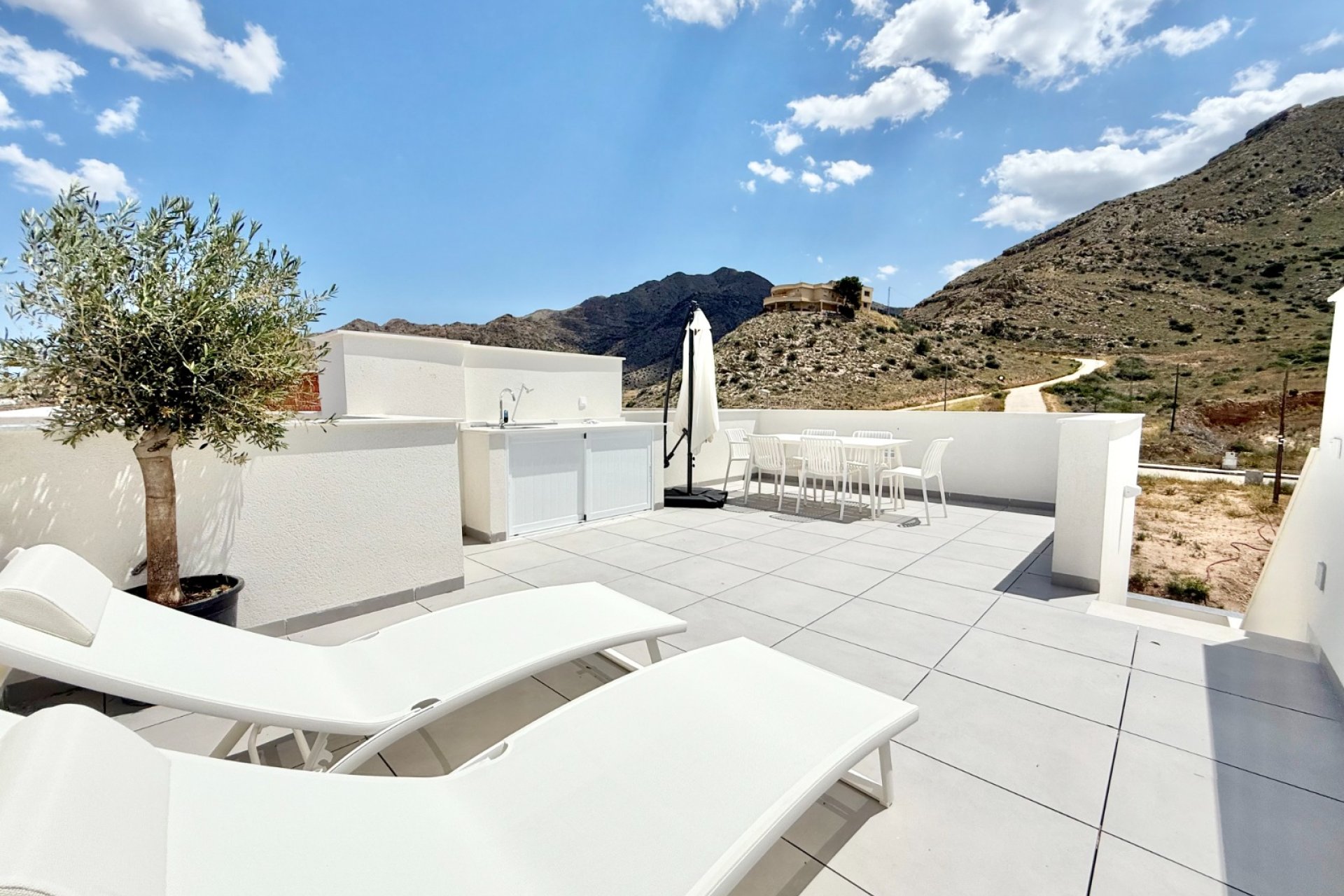 Nieuwbouw - low-bungalow -
Cox