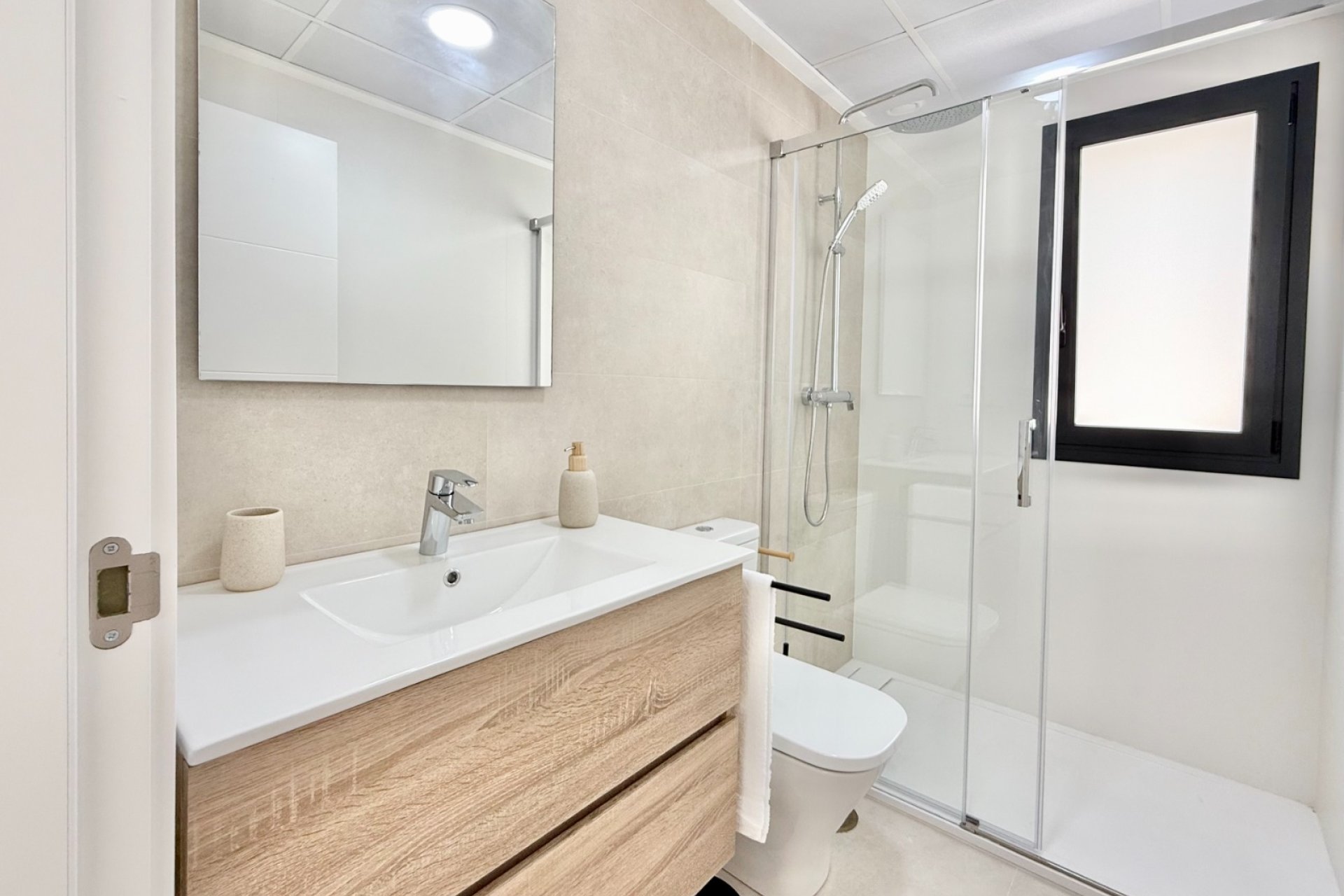 Nieuwbouw - low-bungalow -
Cox