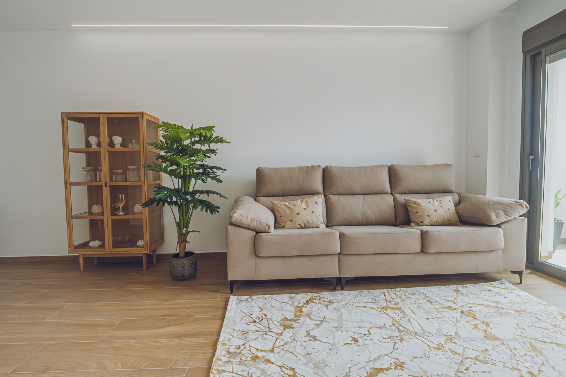 Nouvelle - apartment -
Redován