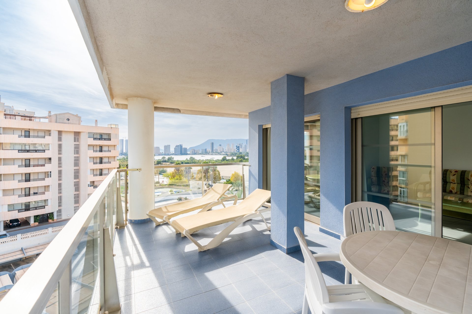 Nouvelle - Attique -
Calpe