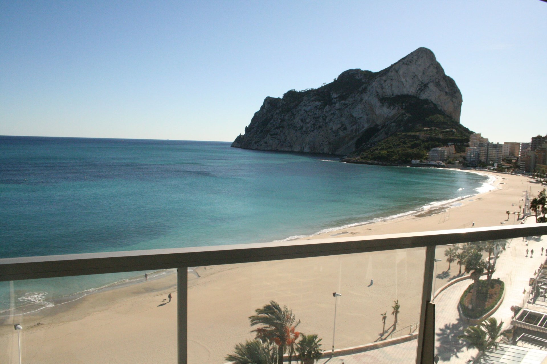 Nouvelle - Attique -
Calpe