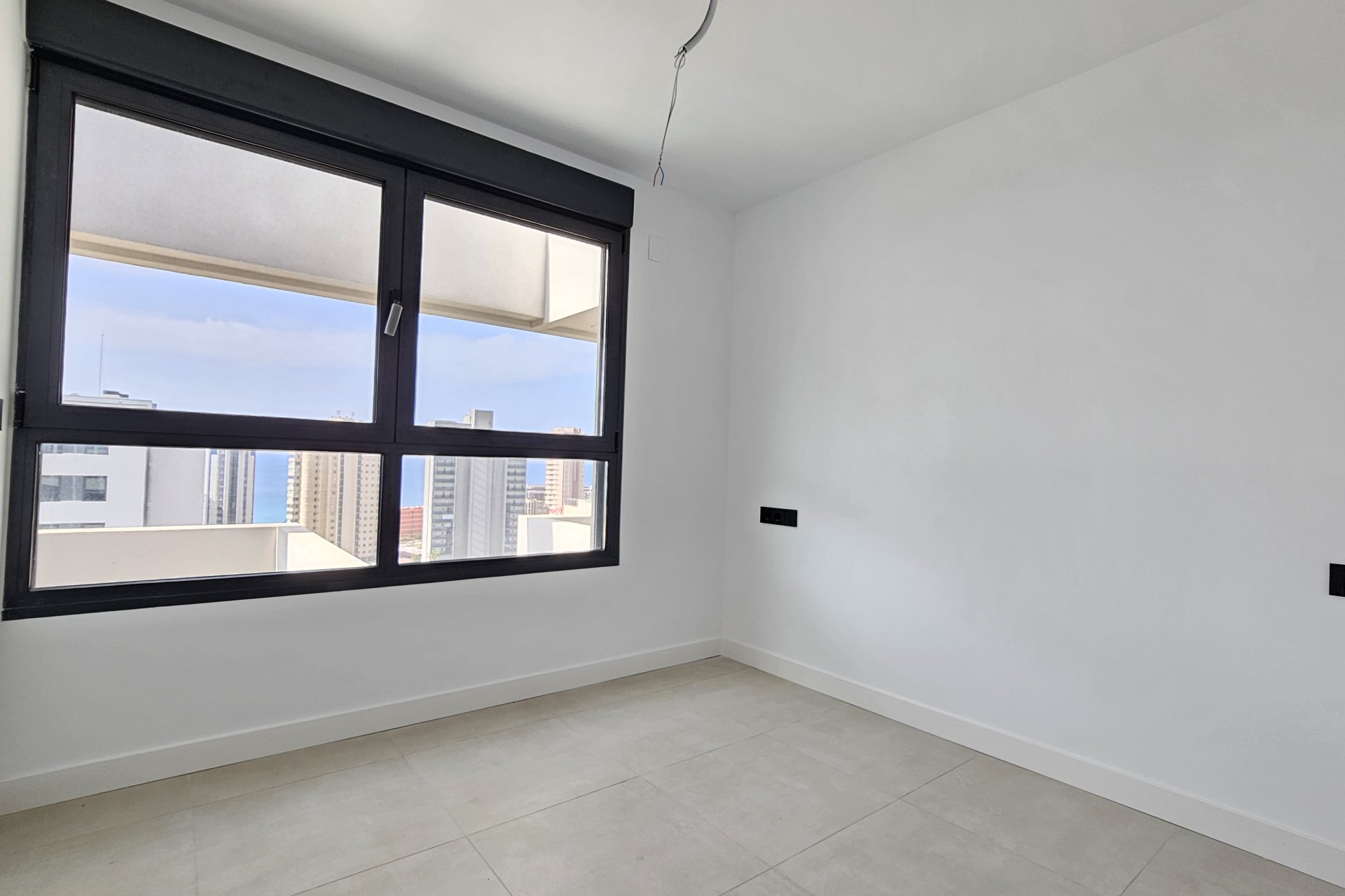 Nouvelle - Attique -
Calpe