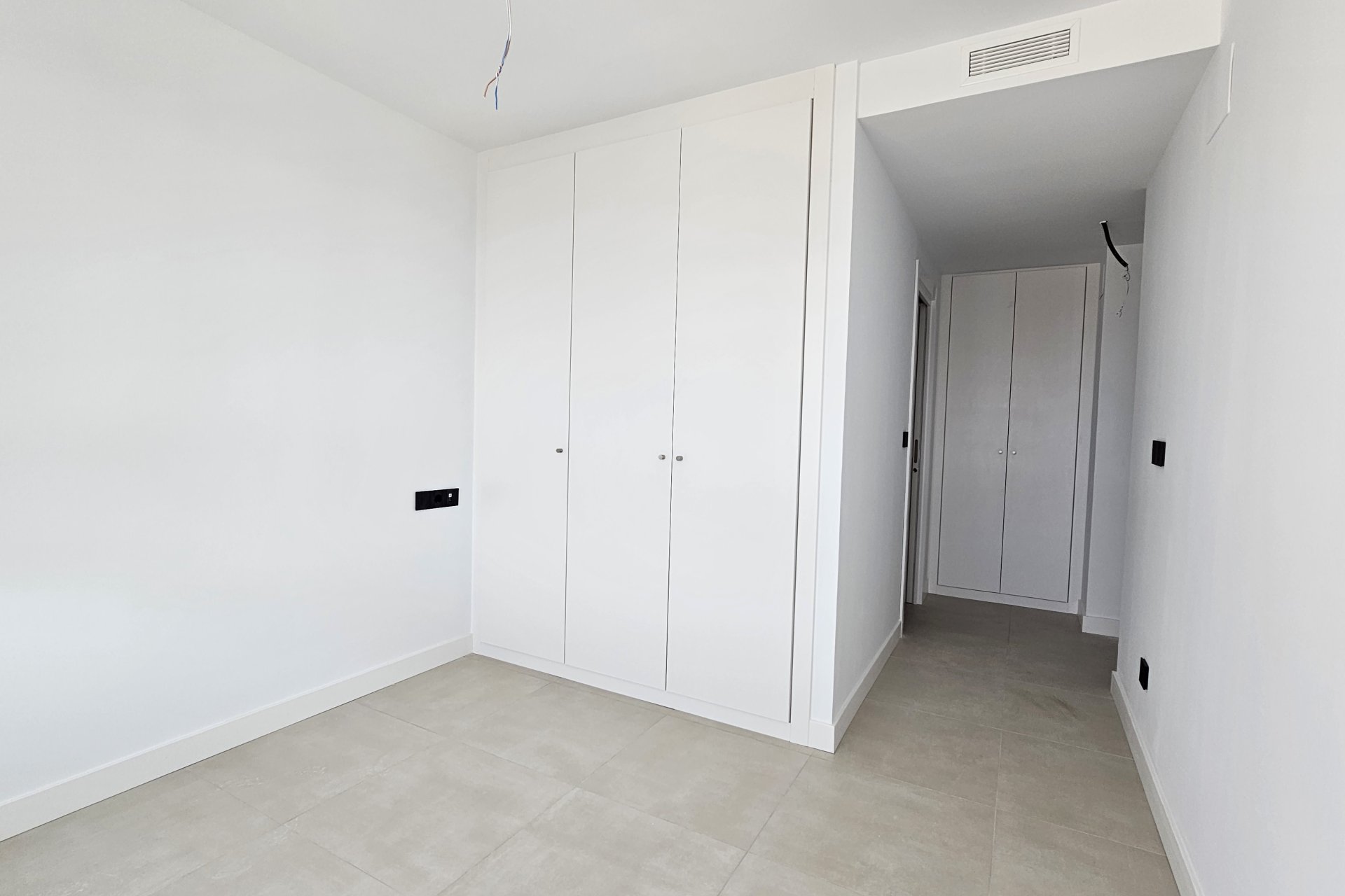 Nouvelle - Attique -
Calpe
