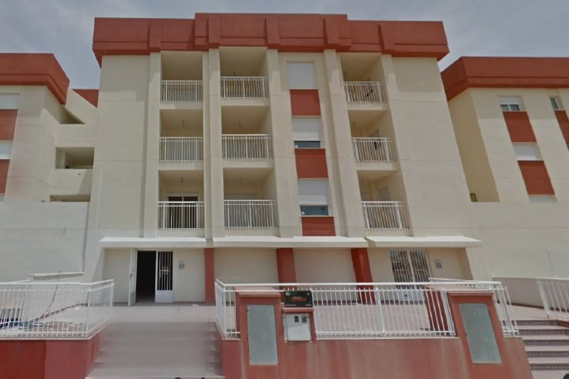 Nouvelle - Attique -
Orihuela