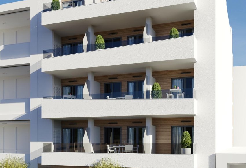 Nouvelle - Attique -
Torrevieja