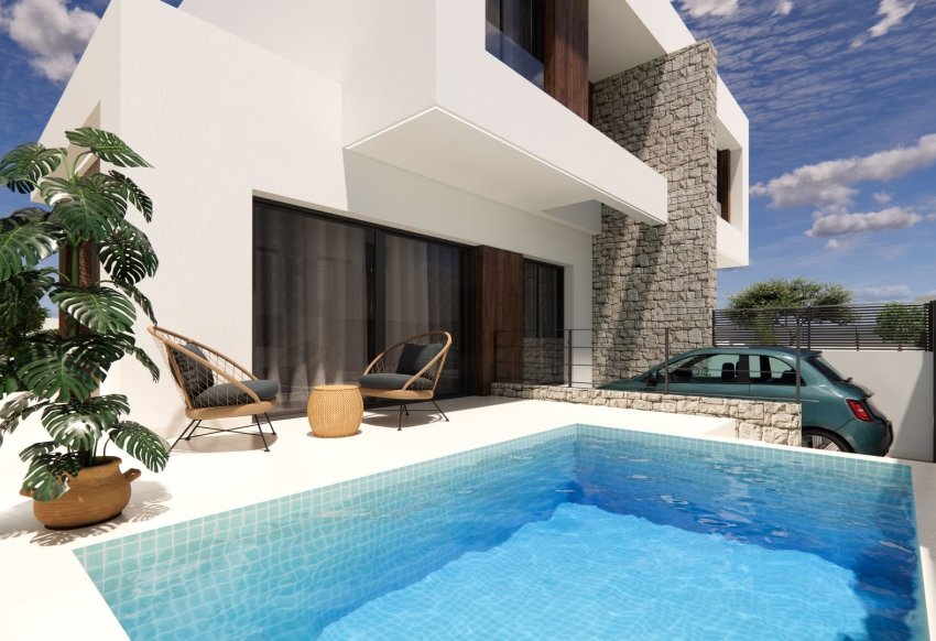 Nouvelle - detached -
Dolores