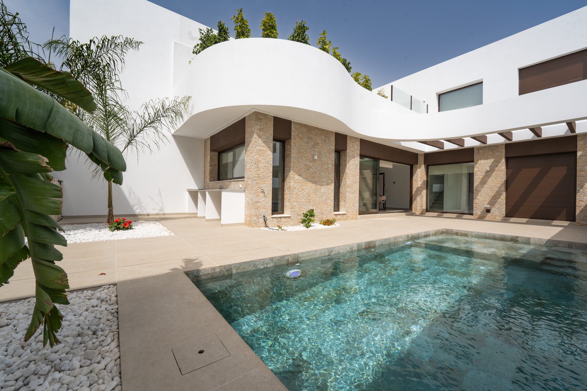 Nouvelle - detached -
Heredades