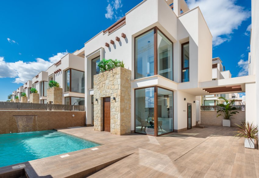 Nouvelle - detached -
Los Montesinos