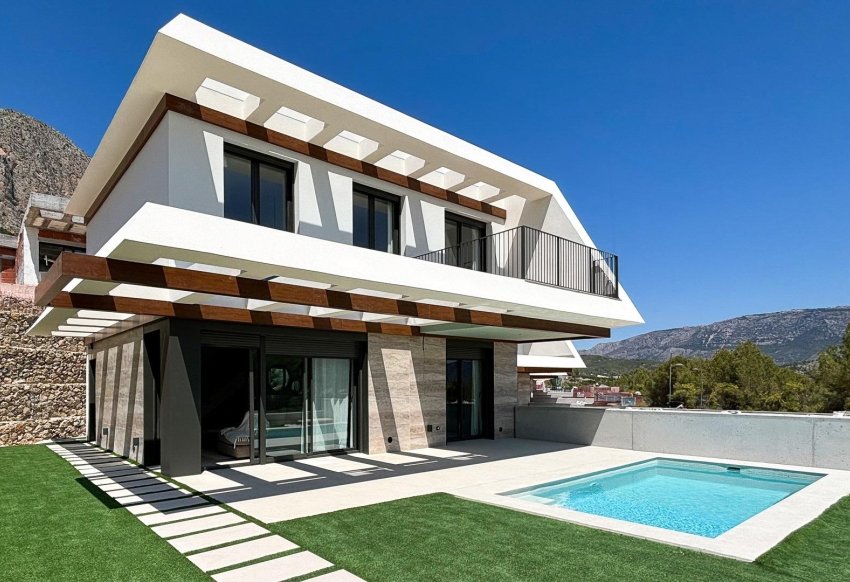 Nouvelle - detached -
Polop