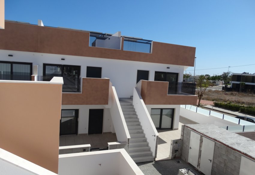 Nouvelle - high-bungalow -
Pilar de la Horadada