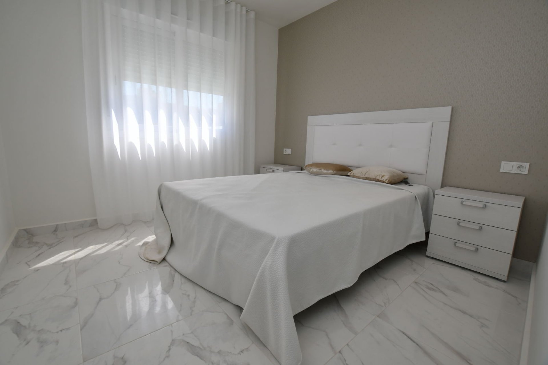 Nouvelle - high-bungalow -
San Miguel de Salinas