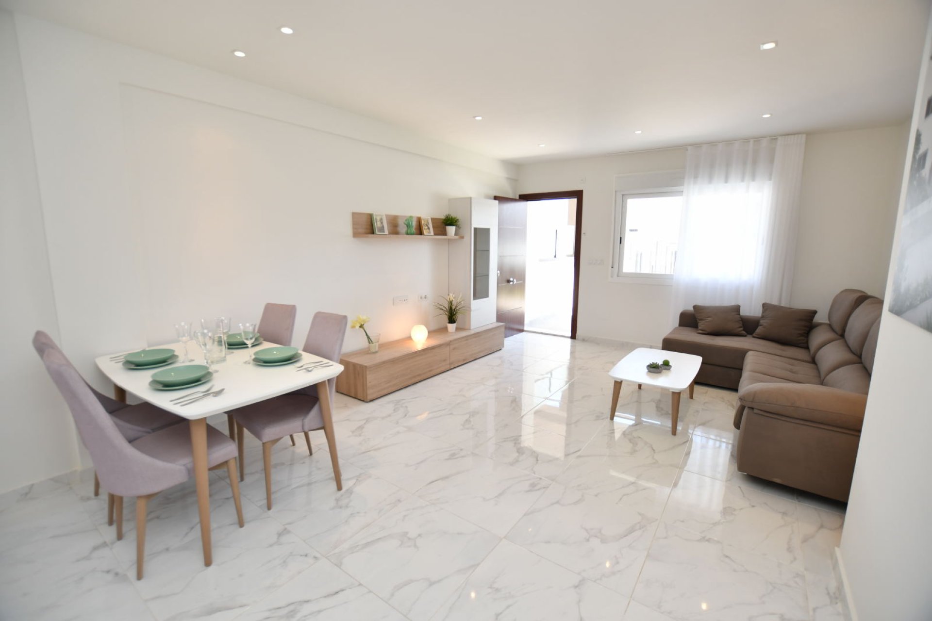 Nouvelle - high-bungalow -
San Miguel de Salinas
