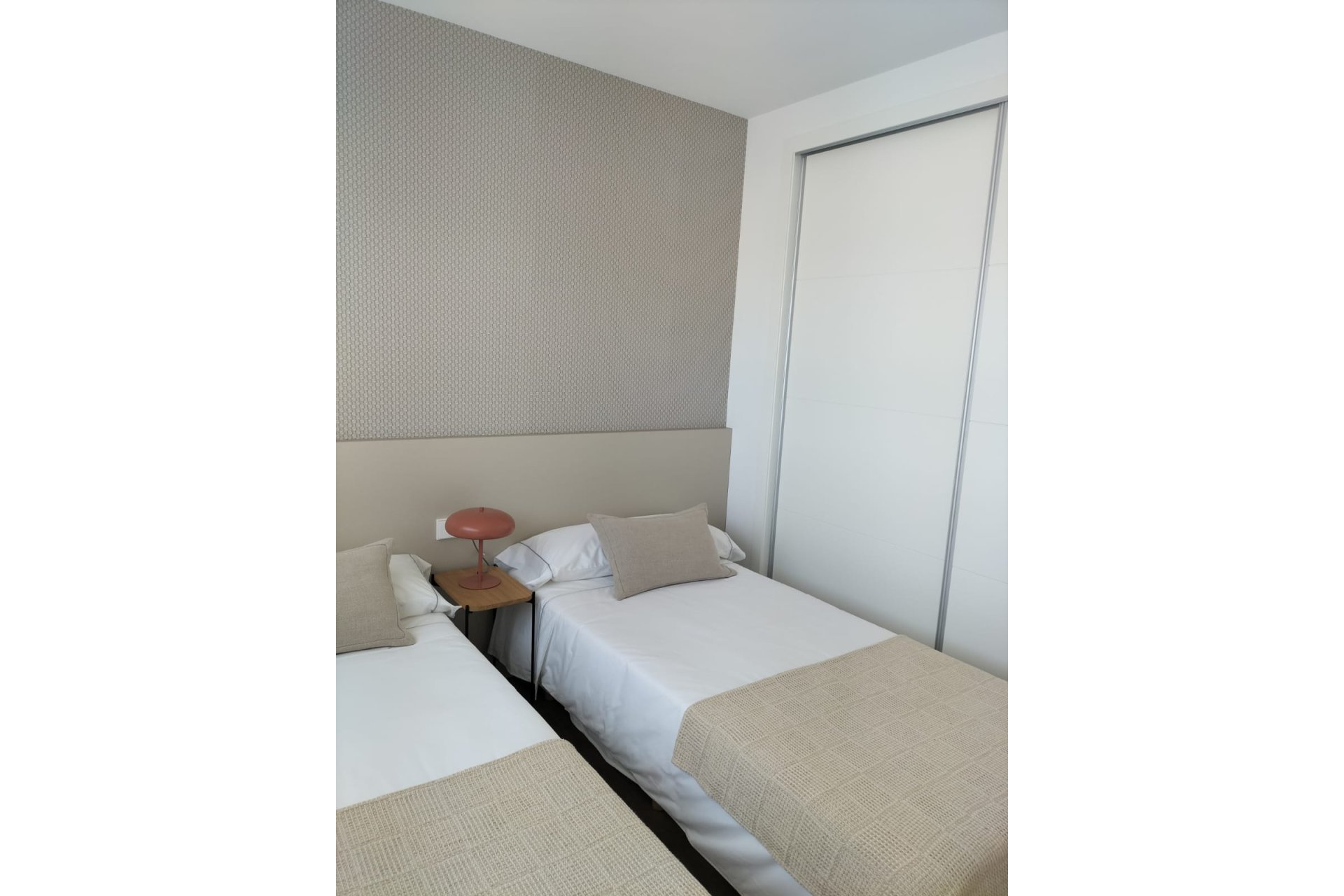 Nouvelle - low-bungalow -
Orihuela Costa