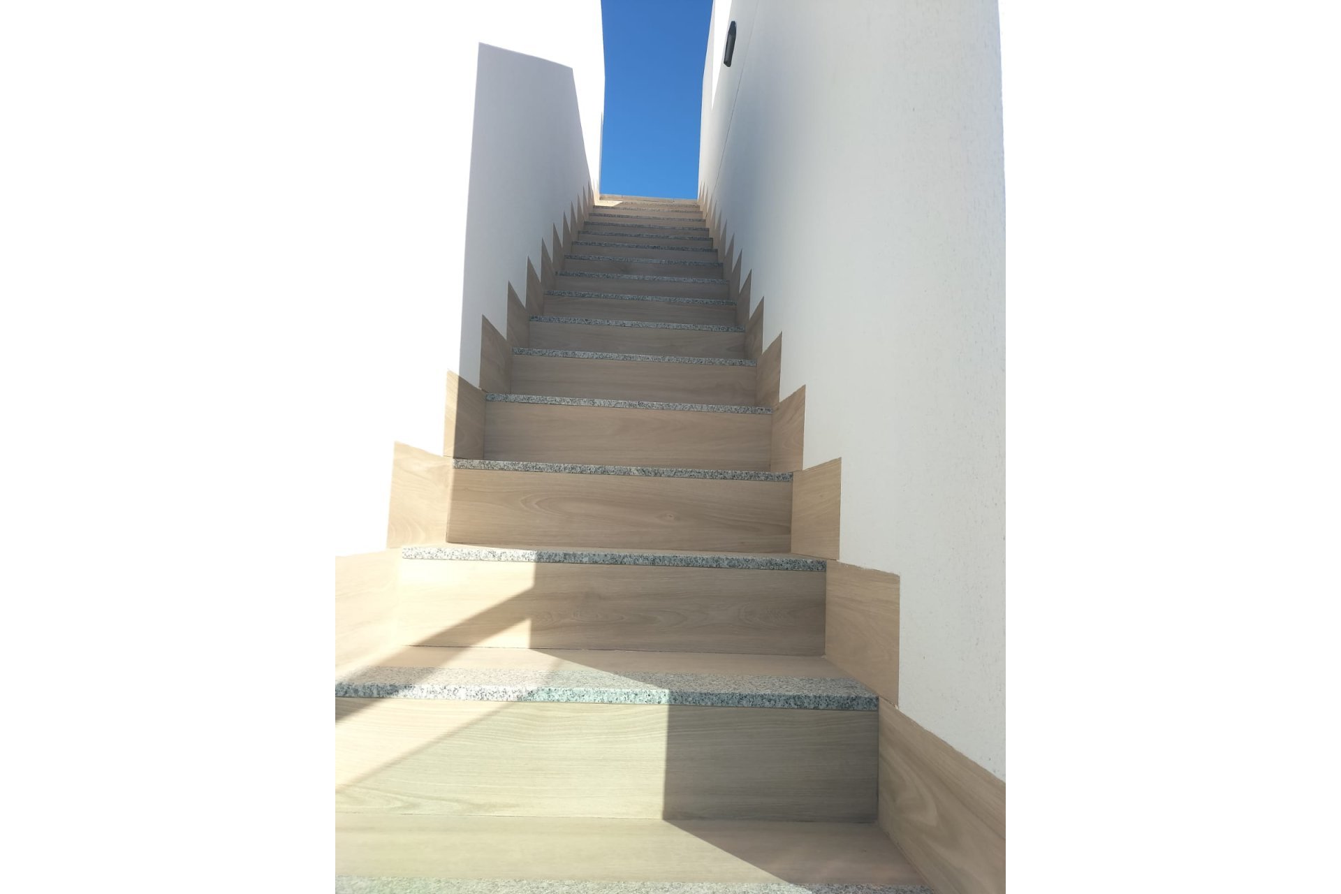 Nouvelle - low-bungalow -
Orihuela Costa