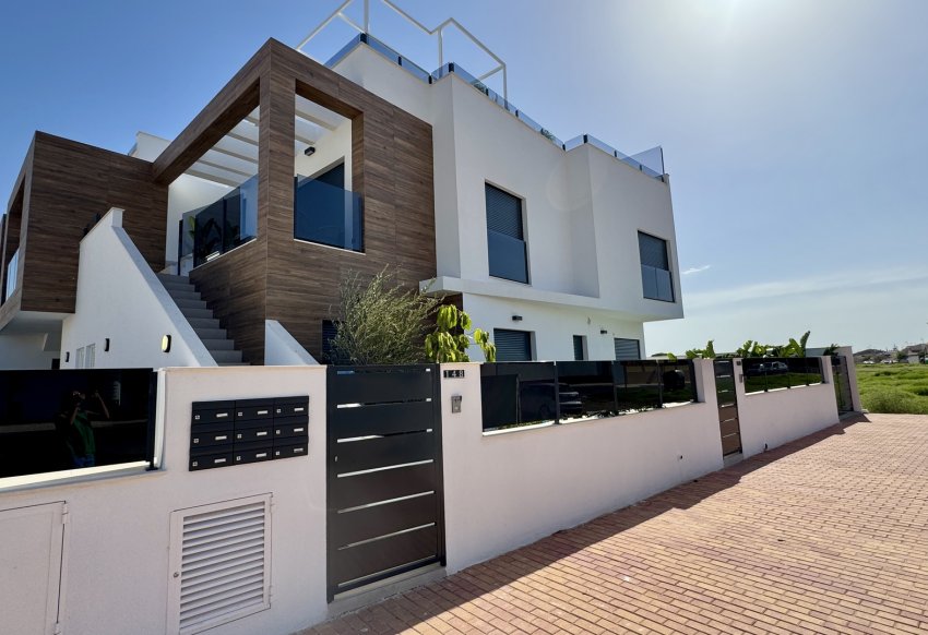 Nouvelle - low-bungalow -
San Pedro del Pinatar