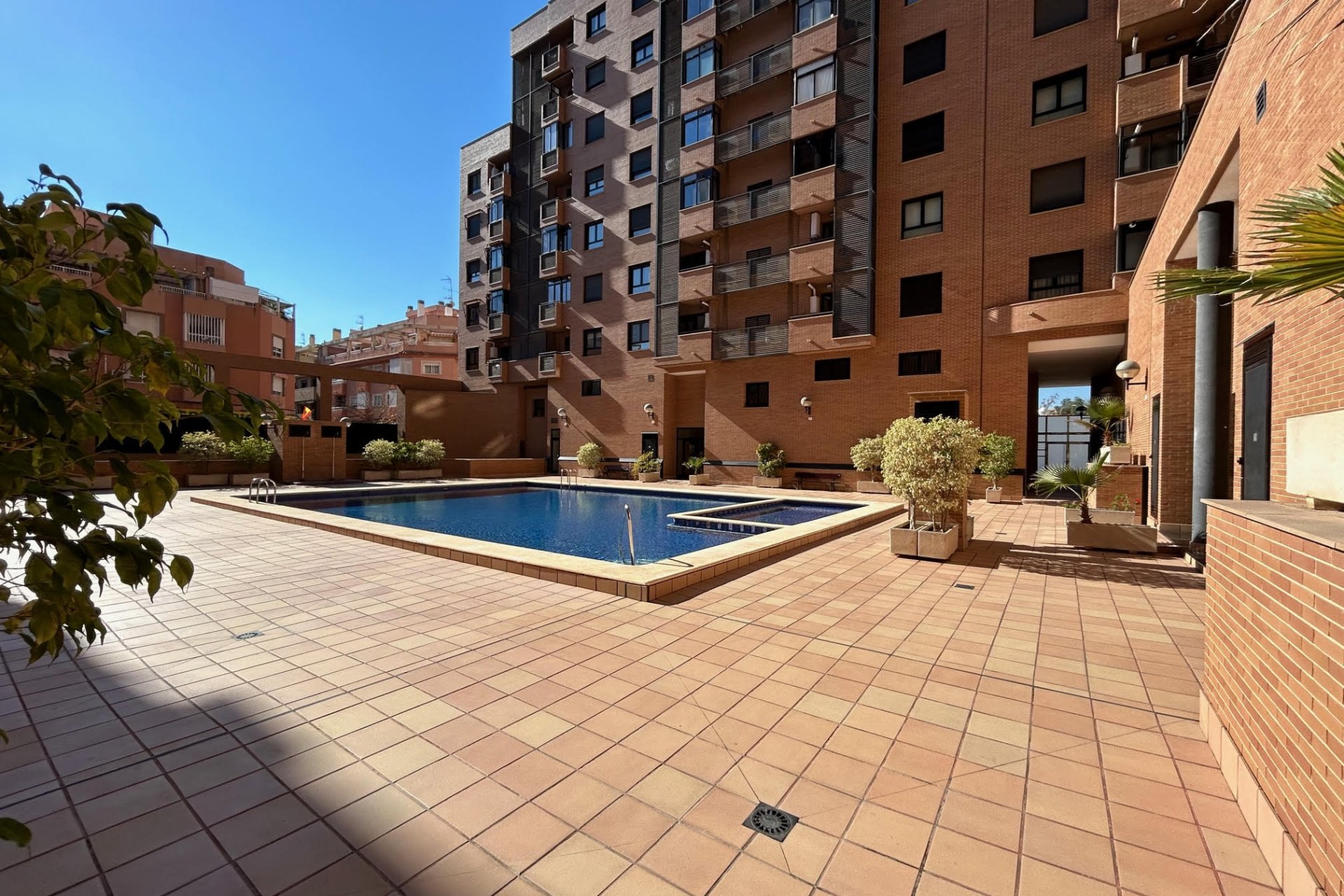 Nouvelle - Rez-de-chaussée -
Alicante (Alacant)