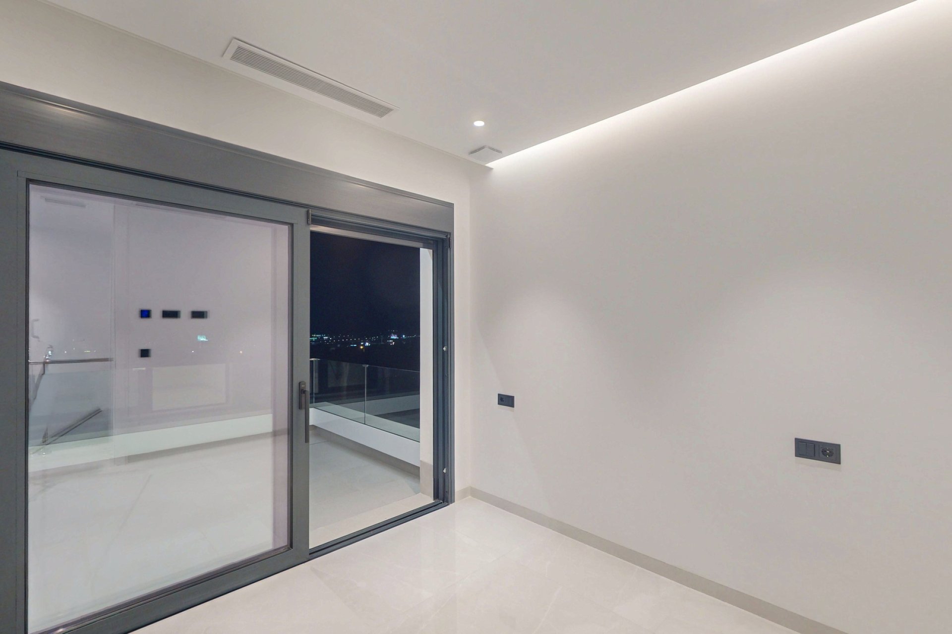 Nouvelle - Villa -
Finestrat