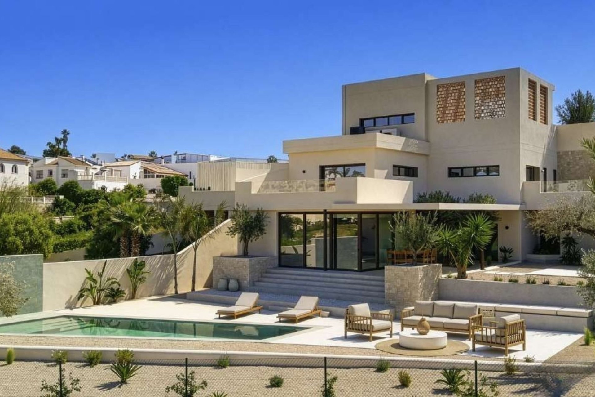 Nouvelle - Villa -
La Marina