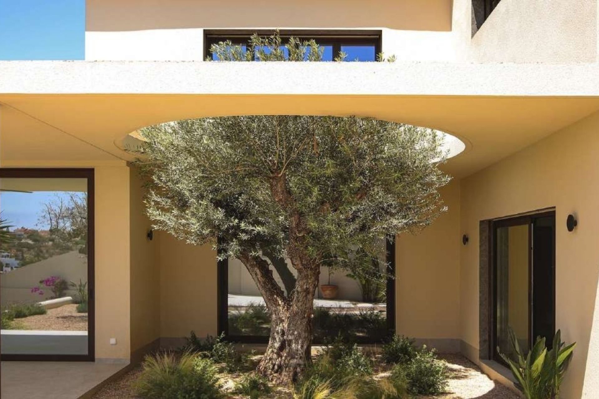 Nouvelle - Villa -
La Marina