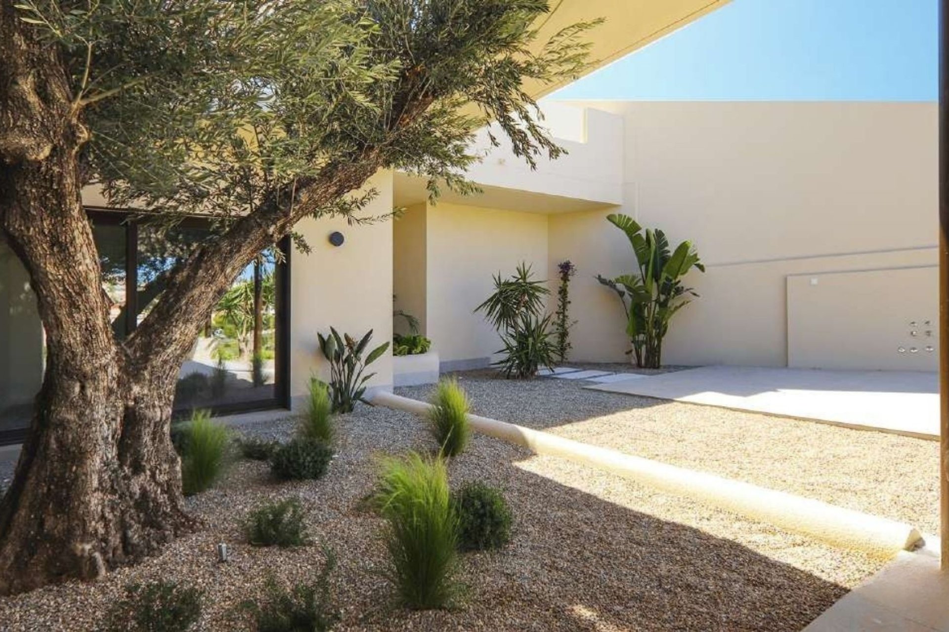 Nouvelle - Villa -
La Marina
