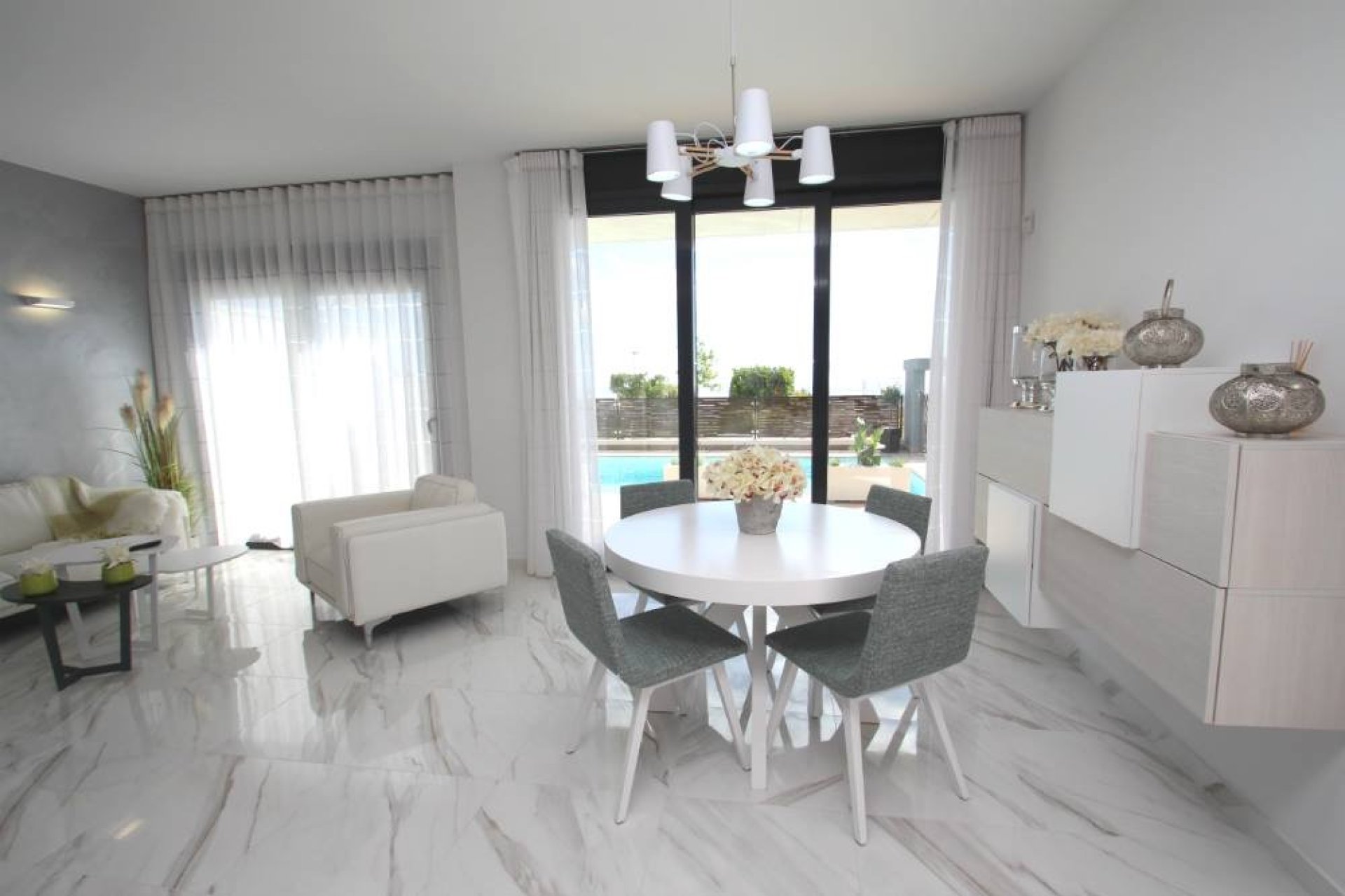 Nouvelle - Villa -
San Miguel de Salinas