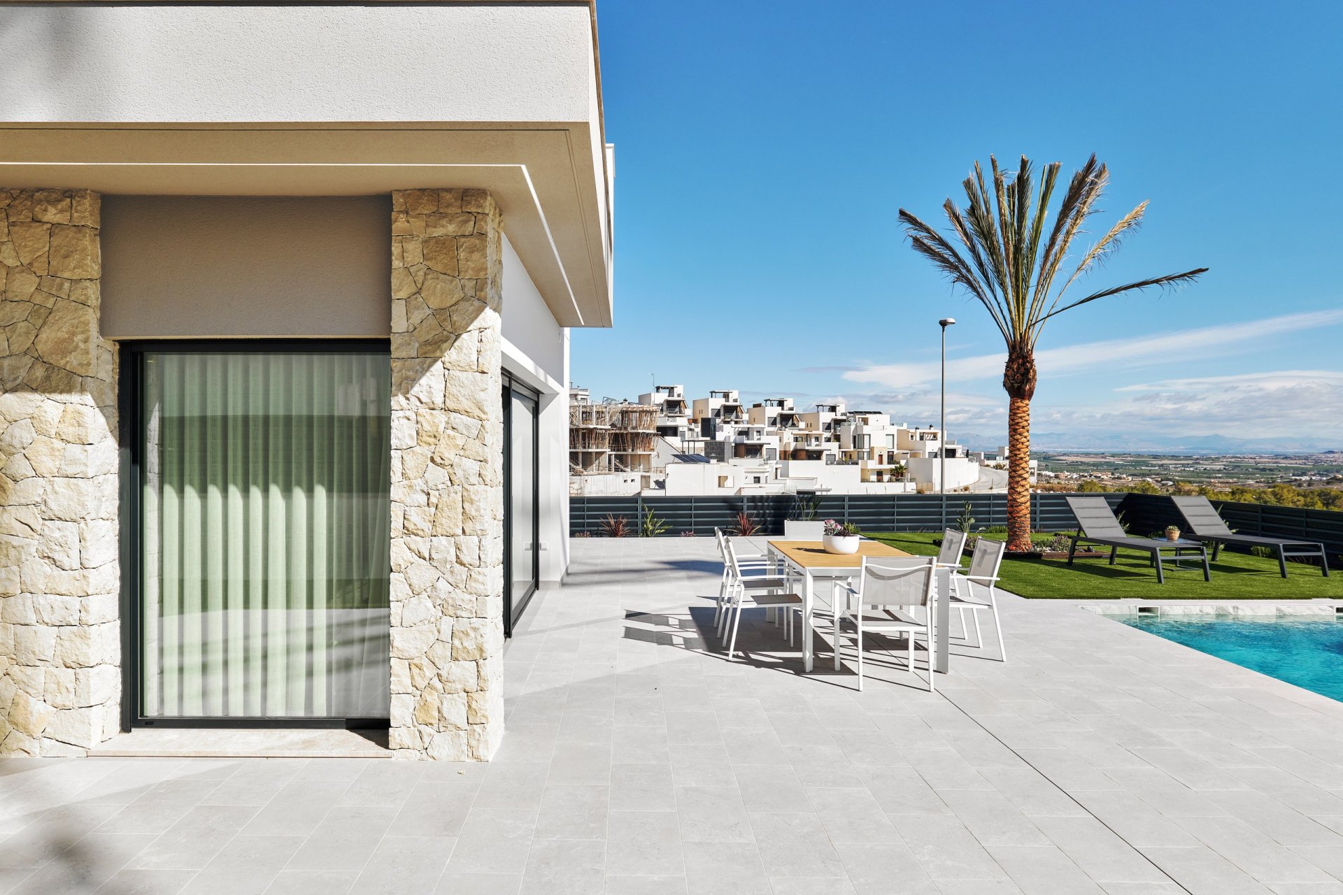 Nouvelle - Villa -
San Miguel de Salinas