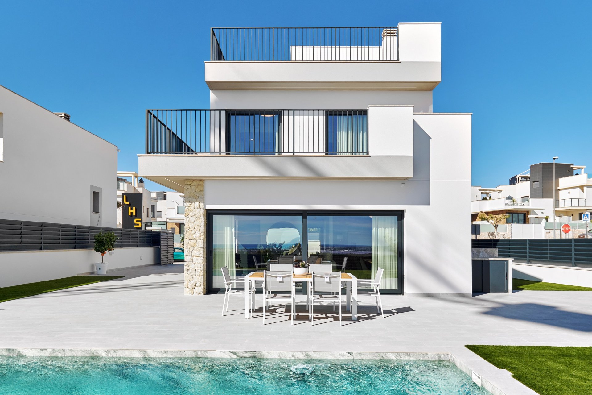 Nouvelle - Villa -
San Miguel de Salinas
