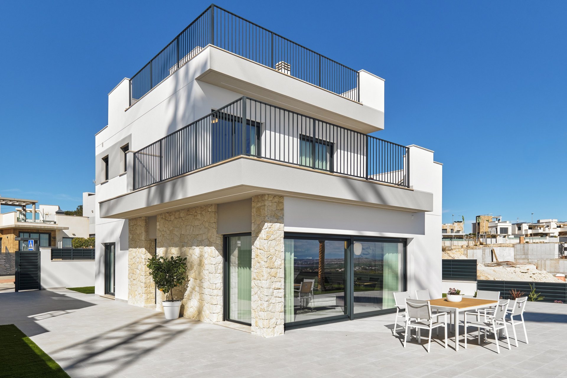 Nouvelle - Villa -
San Miguel de Salinas