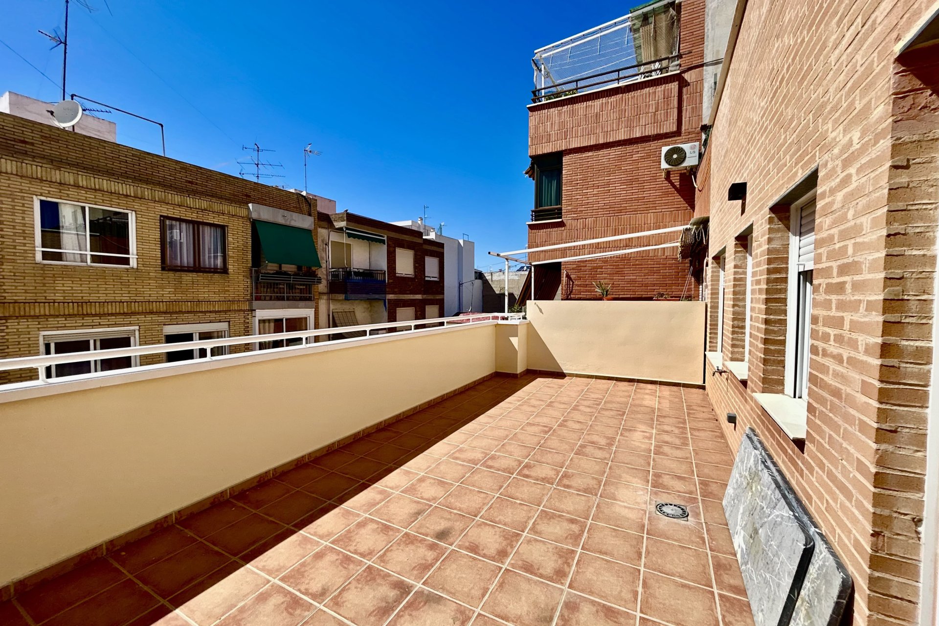 Obra nueva - Ático -
Alicante (Alacant)
