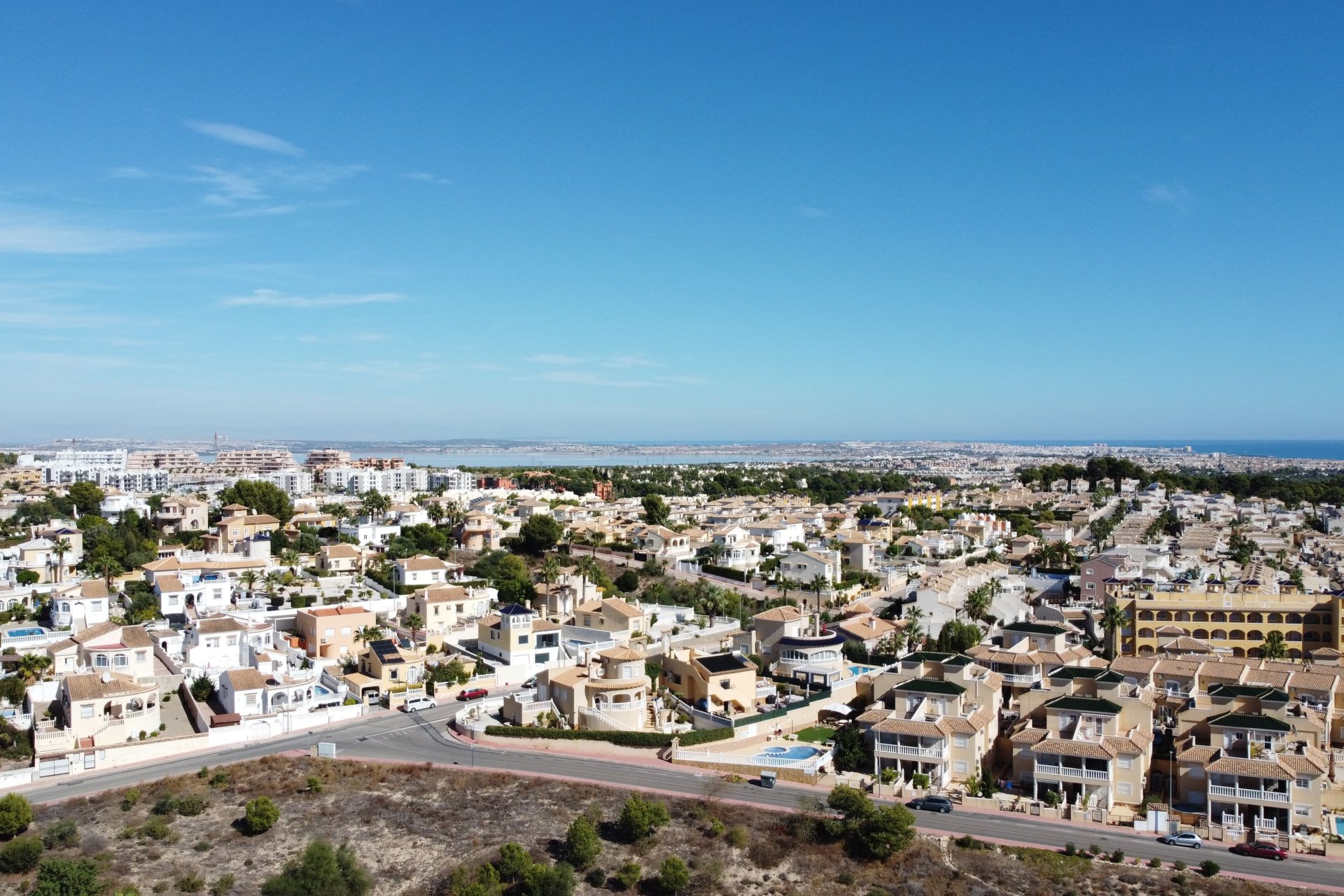 Obra nueva - Ático -
Orihuela