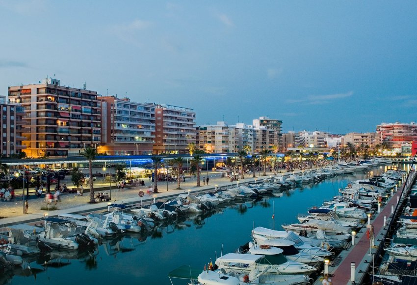 Obra nueva - Ático -
Santa Pola