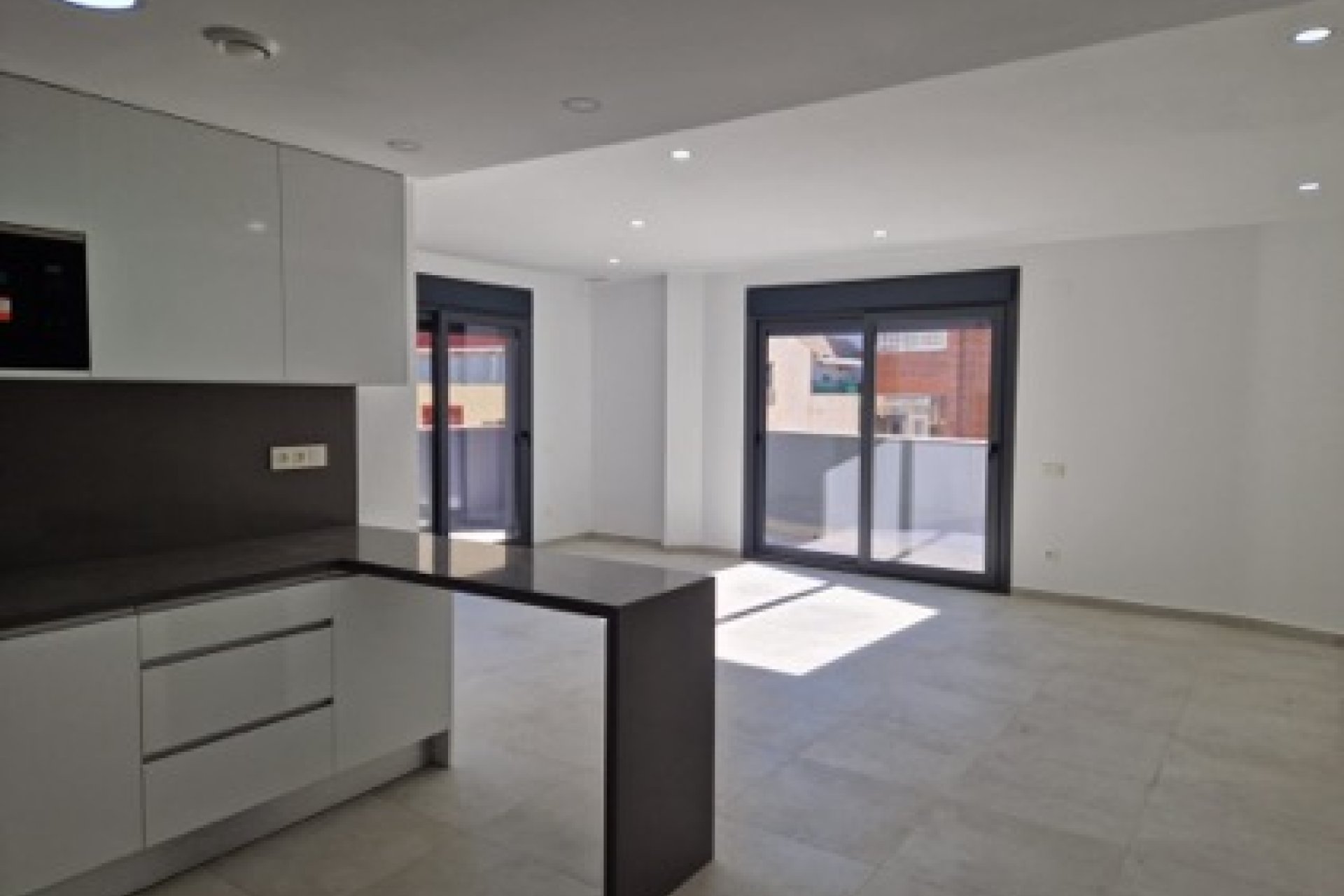 Obra nueva - Ático -
Torrevieja