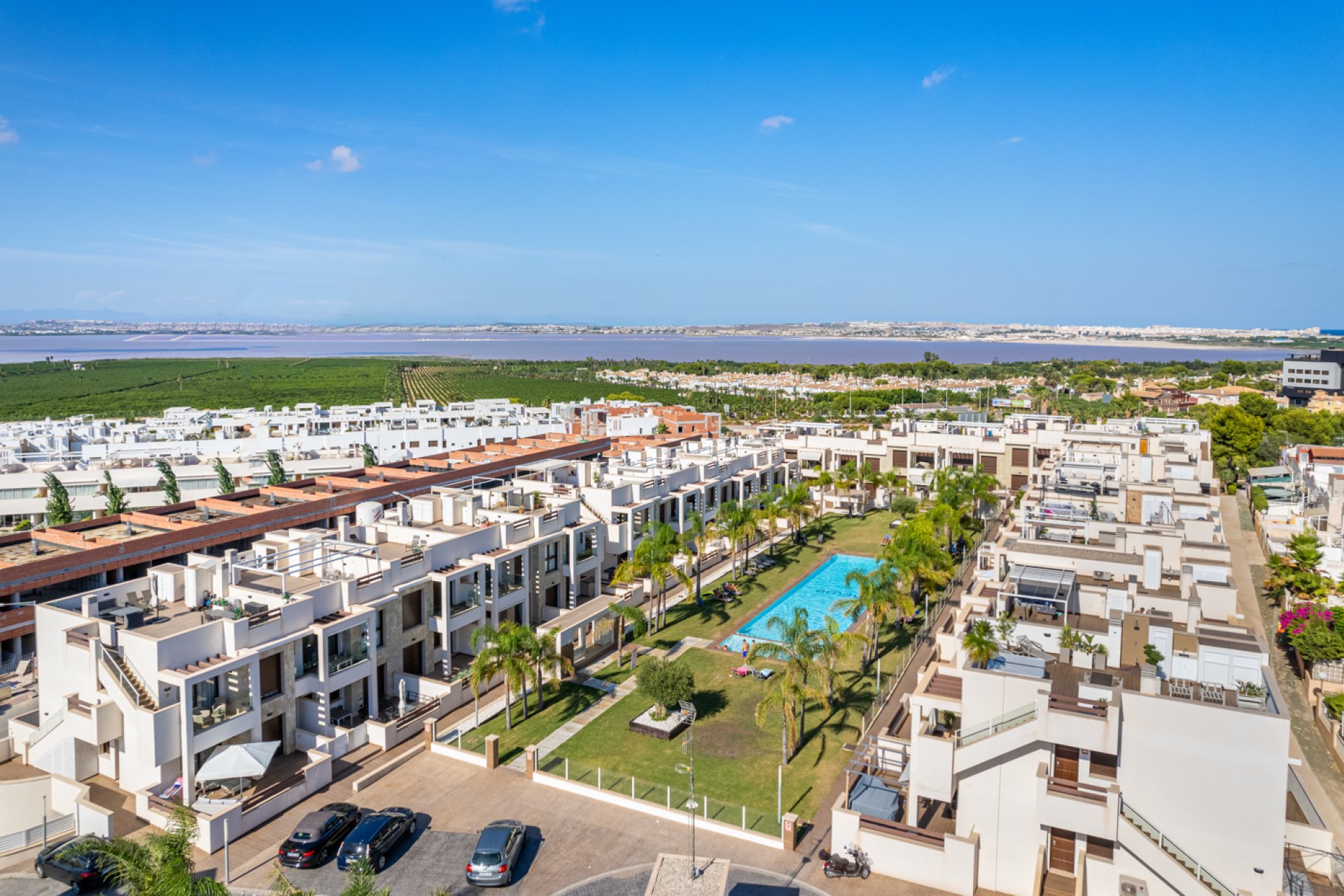 Obra nueva - Ático -
Torrevieja