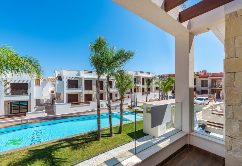 Obra nueva - Ático -
Torrevieja