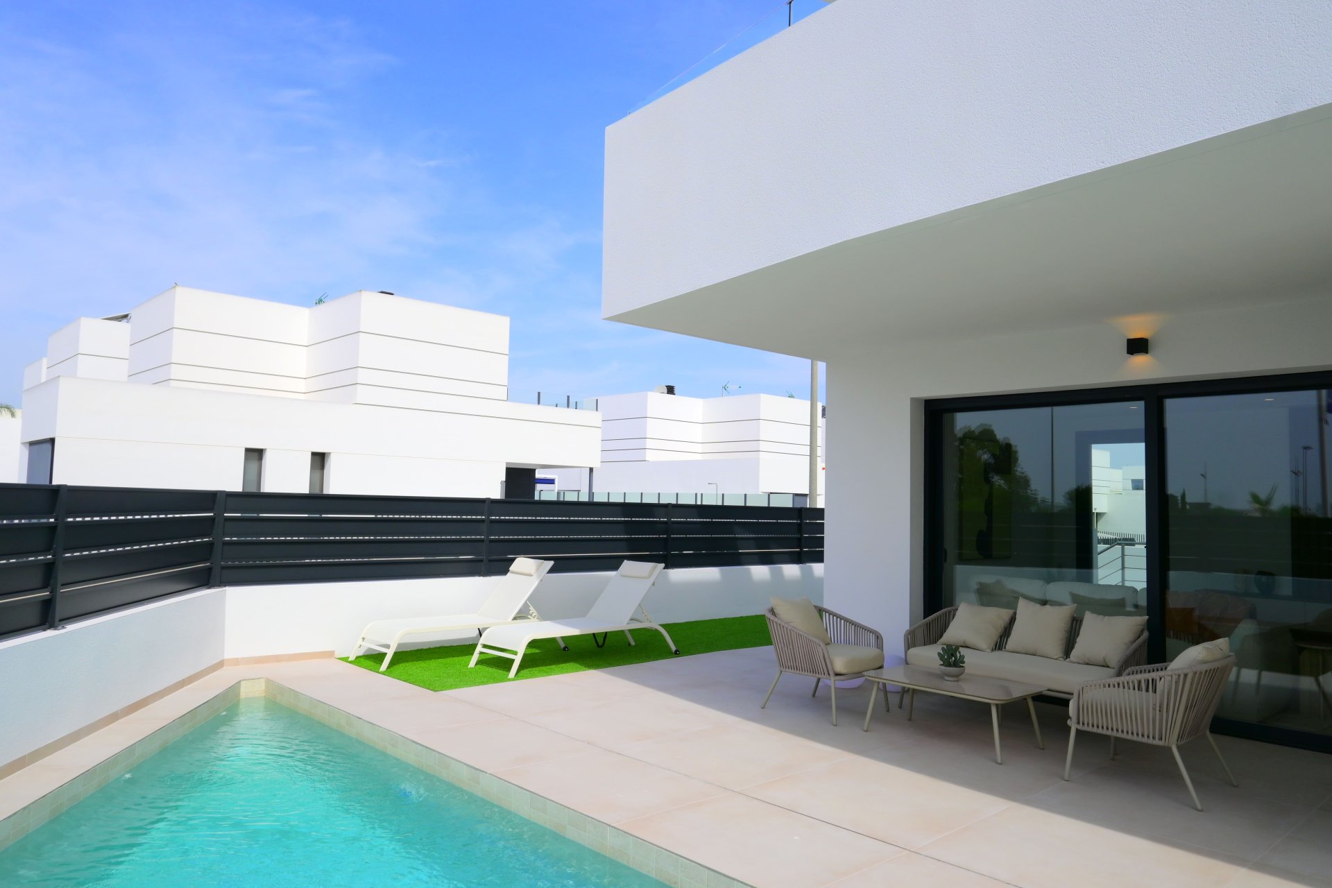 Obra nueva - detached -
Dolores