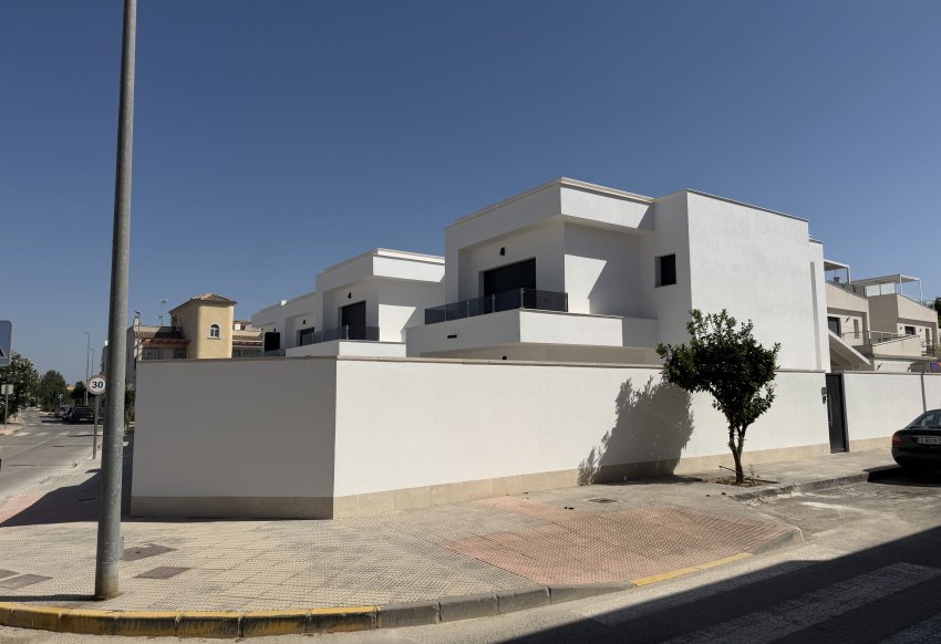 Obra nueva - detached -
Heredades