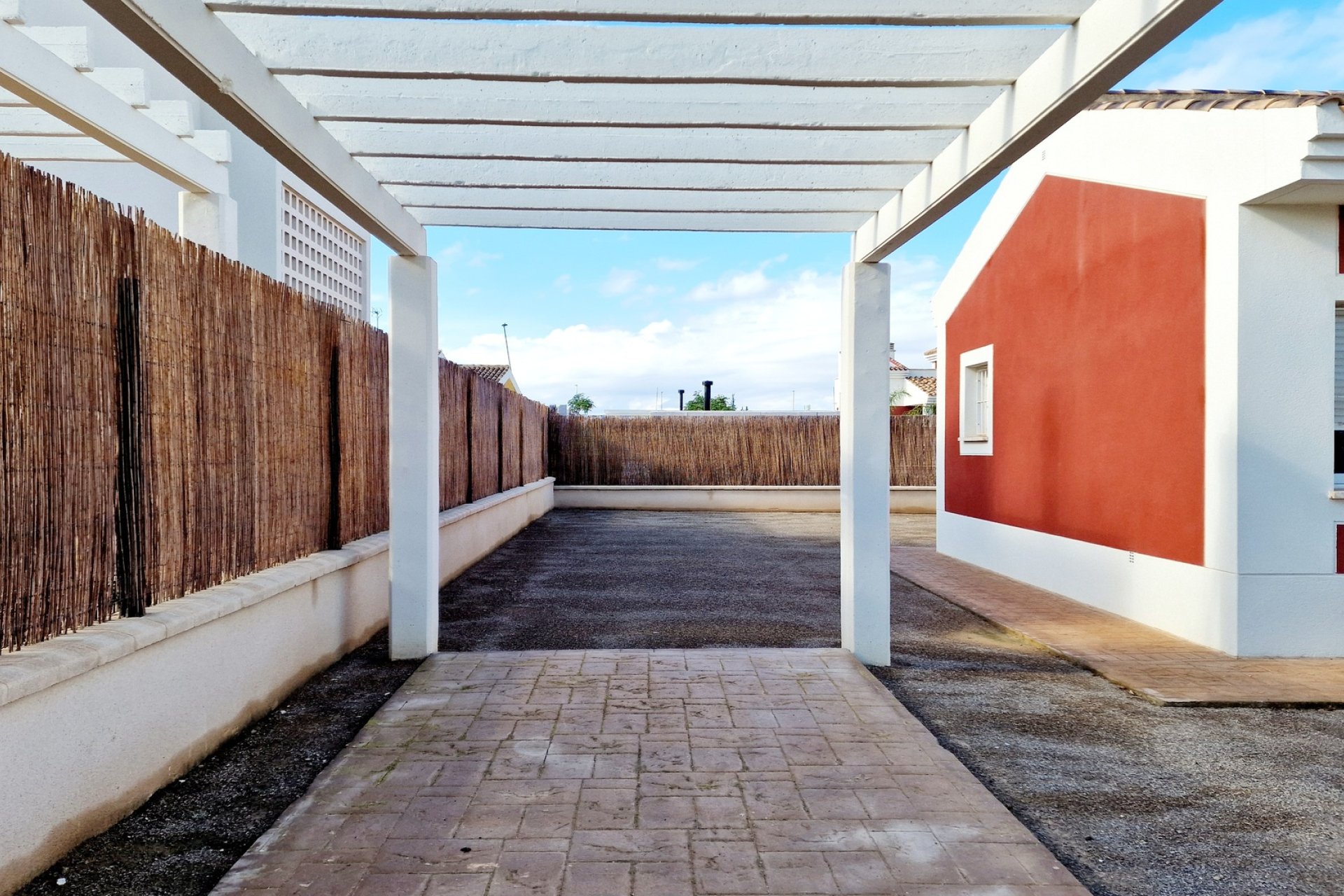 Obra nueva - detached -
Purias