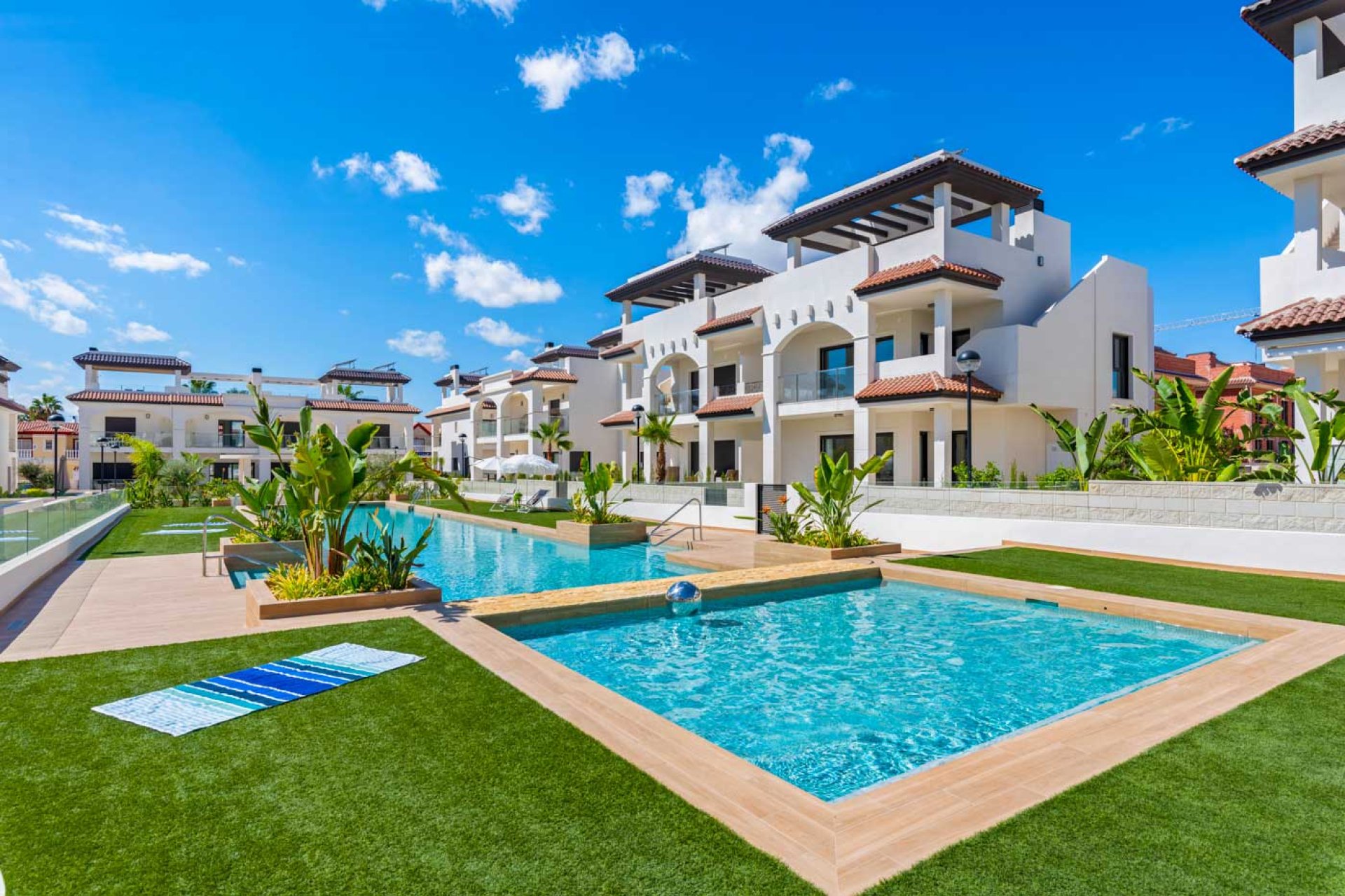 Obra nueva - low-bungalow -
Rojales