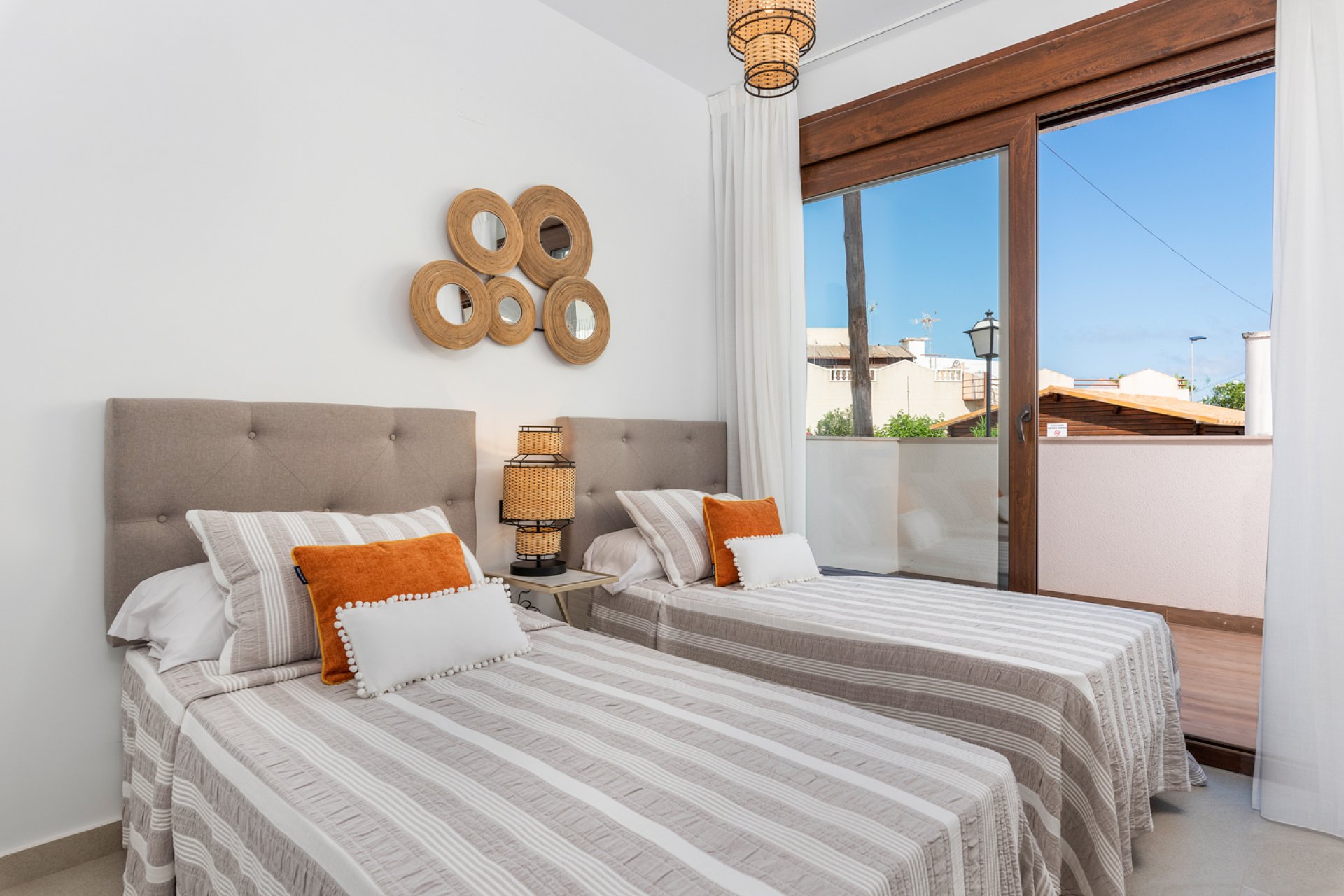Obra nueva - low-bungalow -
Torrevieja