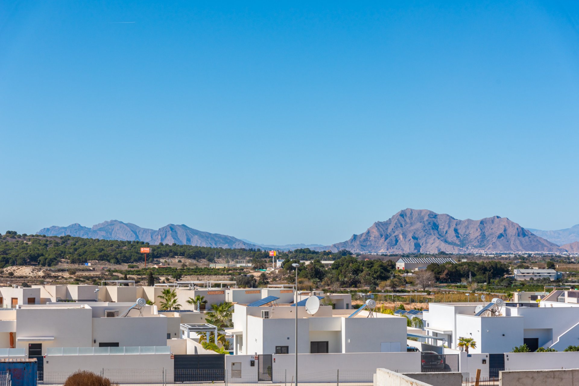 Obra nueva - Planta Baja -
Benijofar